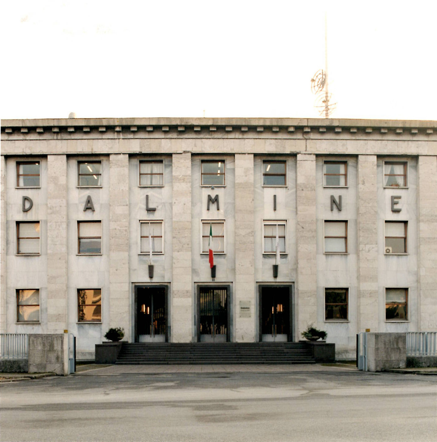 1930’s Office Building Renovation, Dalmine, Italy